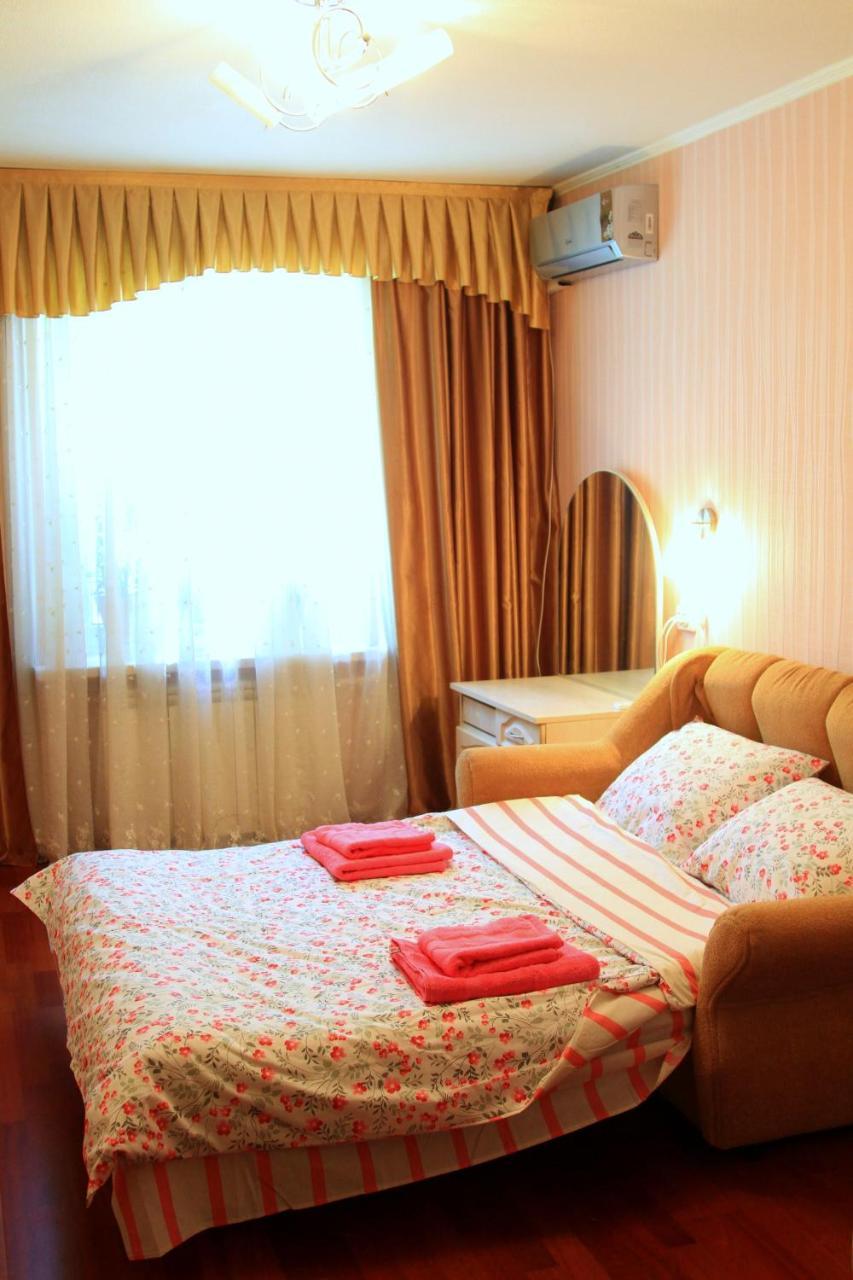 Apartment Near Metro Akademgorodok Κίεβο Εξωτερικό φωτογραφία