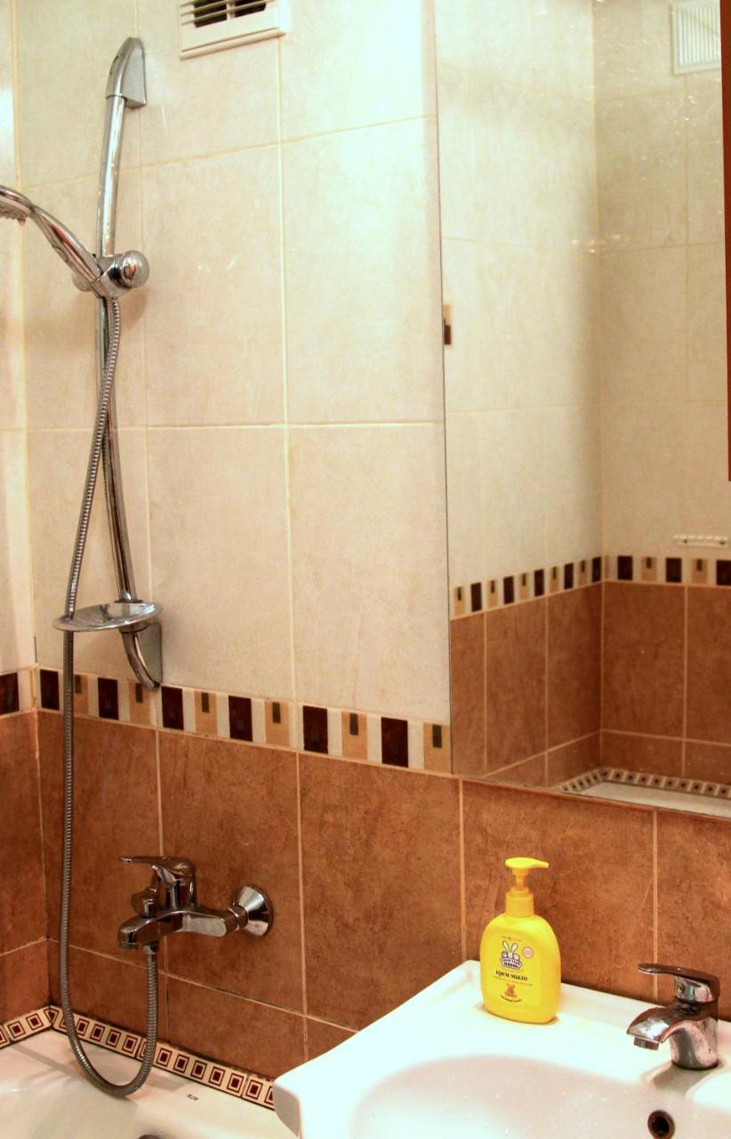 Apartment Near Metro Akademgorodok Κίεβο Εξωτερικό φωτογραφία