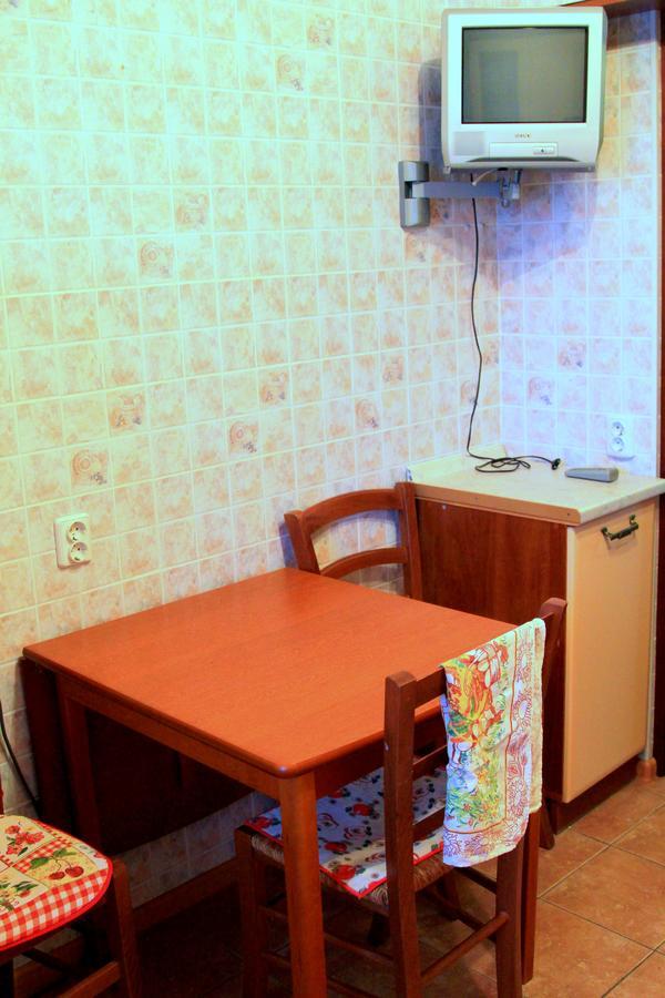 Apartment Near Metro Akademgorodok Κίεβο Εξωτερικό φωτογραφία
